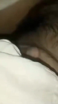 Un mec se fait baiser par le principe dans une chambre d’auberge par Sehar 95