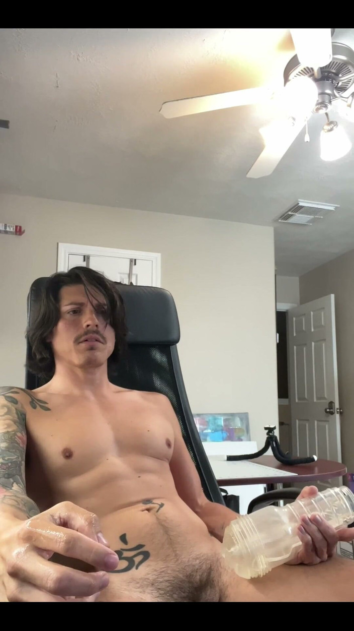 Andy Mendoza: What’s a Better Way to Spend Time at Your Desk...
