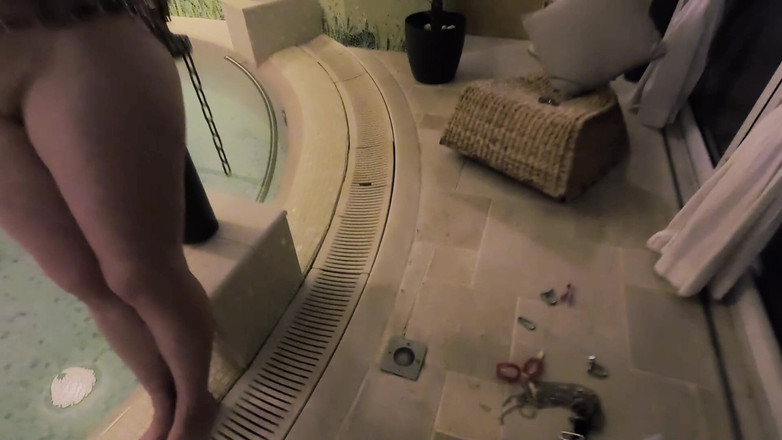 Elena917: Podvodní svazování trest