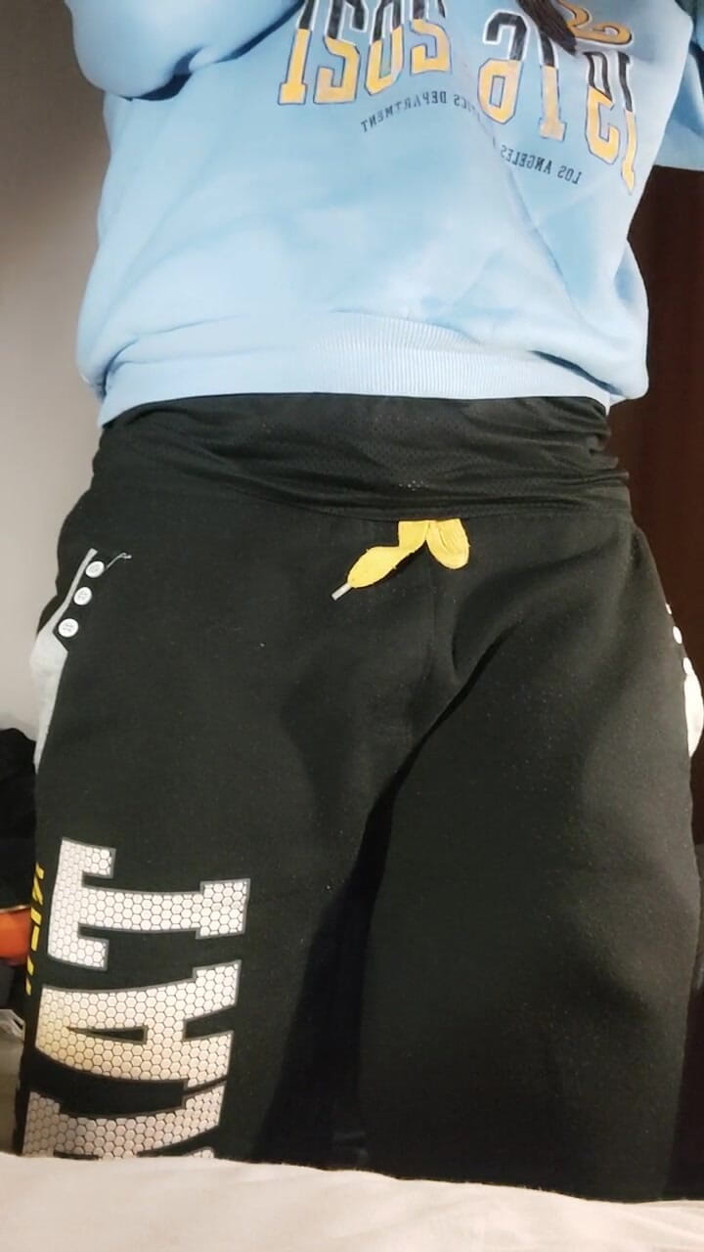 SmokedAlloy2: Ultra Dreckig Dirtyjunkbro Uriniert in Seinen Socken Und Sportschuhe