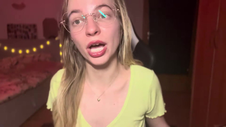 Goddess_Bella_Rae: Waarom mannen online in schulden gaan voor hete snotaapen