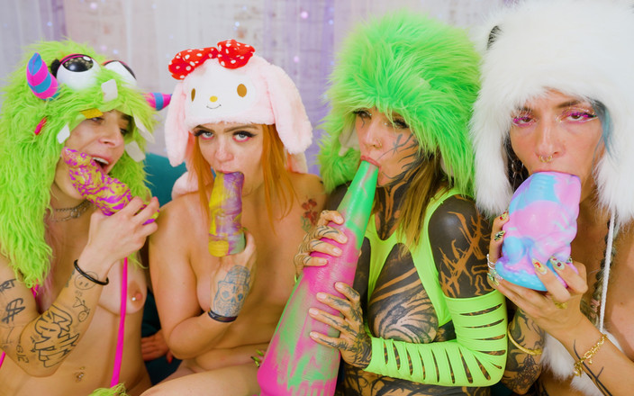 Z-Filmz: Lesbian Tattoo Girl Orgy Dildo Distracție, Joc De Rol Costum Și...