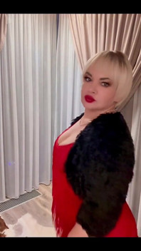 Är en vacker outfit redo för semestern?