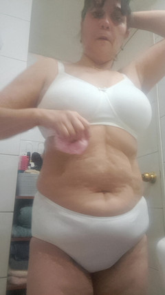 Mommy big hairy pussy: プラスサイズ継母ランジェリー