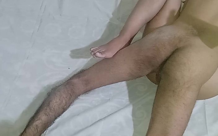 SuperIndian456: Soție indiană desi infidelă futându-se tare cu soțul prieten înșelând Soțul...