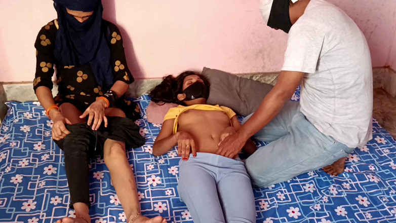 HousewifeGeeta: Virgin Fucked with Married Stepsister in Threesome