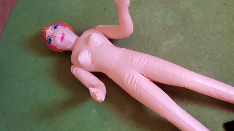 Mark Hannes: Snelle sekspoppen neuken met diepe spermashot