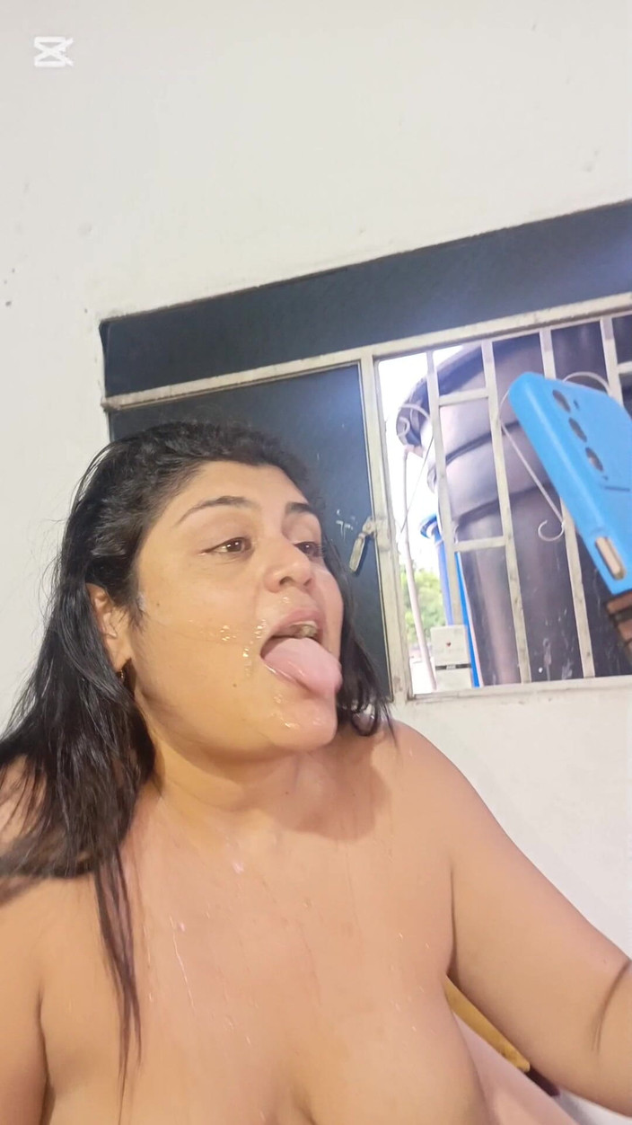 Mariano Aly: Show s mojí nevlastní tehou končí špatně Šukám její zadek a pusu,...