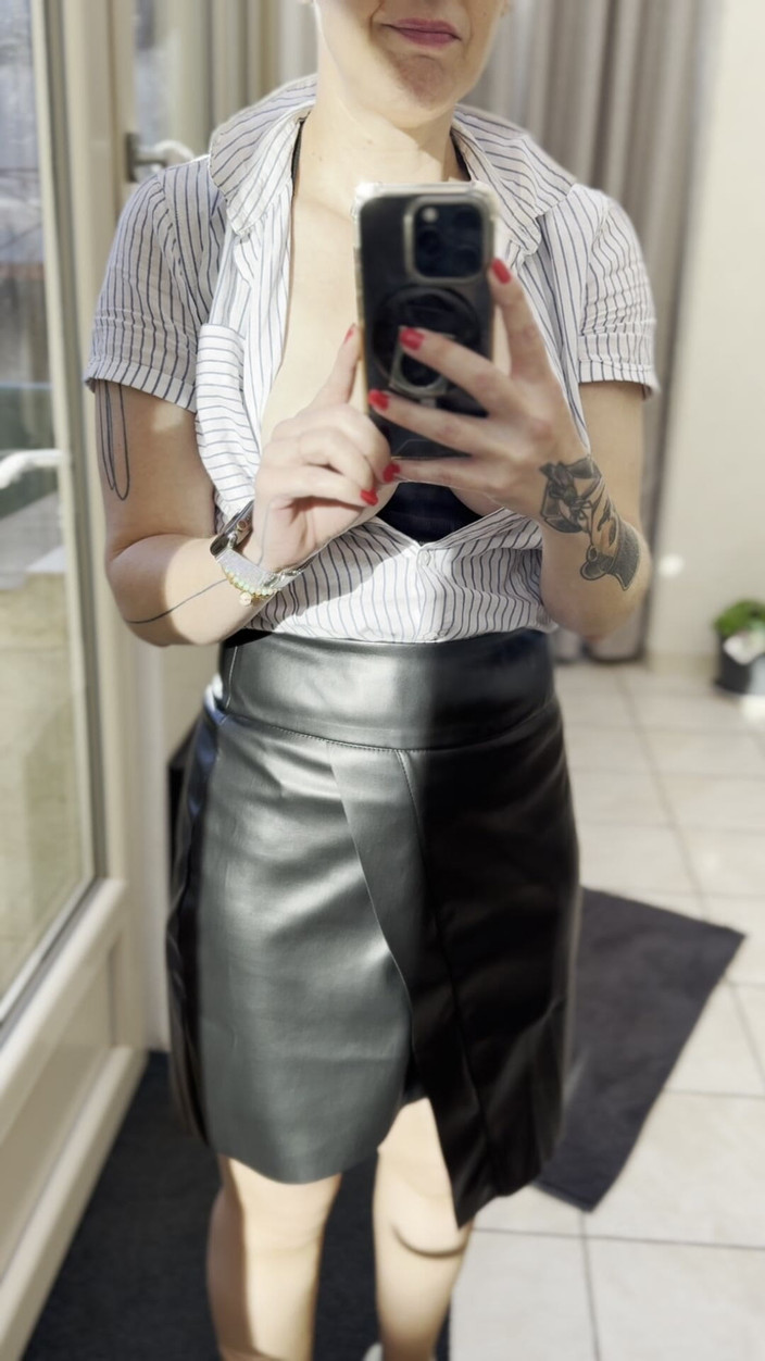 DouceLuxure: Mes Gros Seins Naturelle De MILF