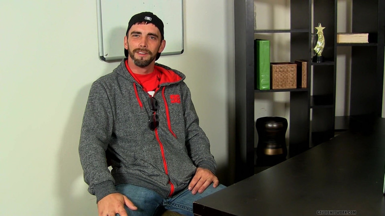 Teach Twinks: Entretien sur le plateau avec la sexy Joe