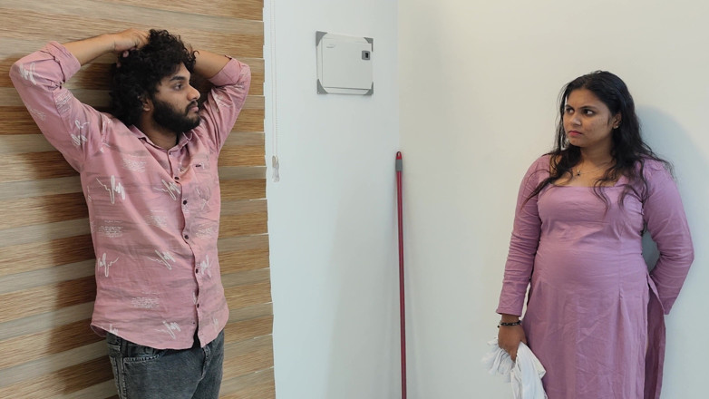 Vaigavarun45: Stranger Boy Enters a Unknwon Girl House and Doing Hot...