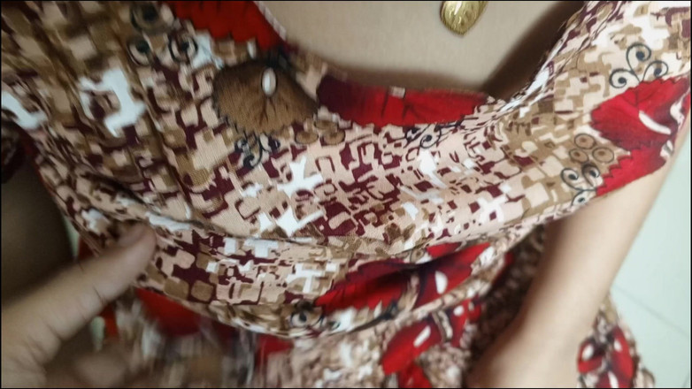 Nadiyabd: Pasangan berkahwin sebenar dengan susu isteri desi India buatan sendiri...