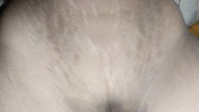 Poojarani125: Vesnická bhabhi poprvé anální sex