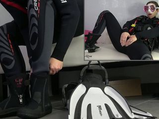 Annika Rose: Wanked in My Diving Gear
