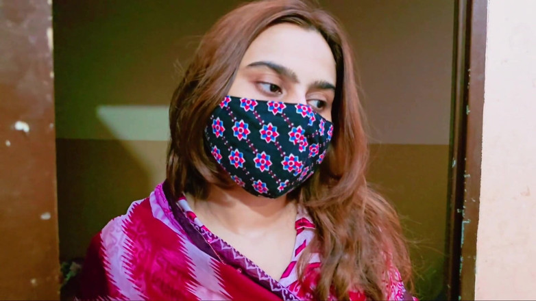 Faryal: 客厅男人我larki ho pail Dia-full肮脏的故事-邋遢口交