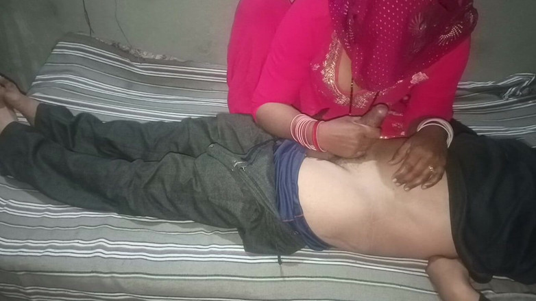 Savita5343: Chị kế mông to dễ thương bắt gặp anh trai...