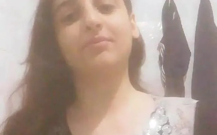 MehwishAly: My Czn Showing Body for Fans