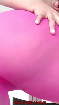 Hãy suy nghĩ về màu hồng