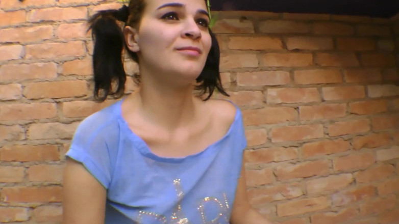 All about pee: Lesbianas tragan pis y lamiendo el culo extremo