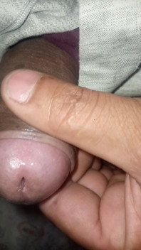 Mitali sentiu a coceira do pênis no escritório