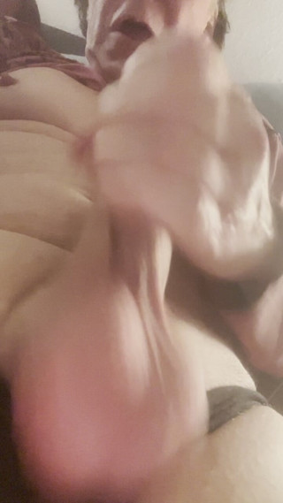 Mitchie: Jerking off