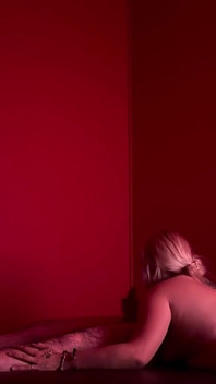 Clyde Bonie im pornokino blasen tief in den Hals fingern von hinten missionar stellung multiple orgasmen gemeinsamer orgamus