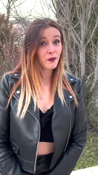 Skyla ilk grup seks için anal seksi unutmuyor