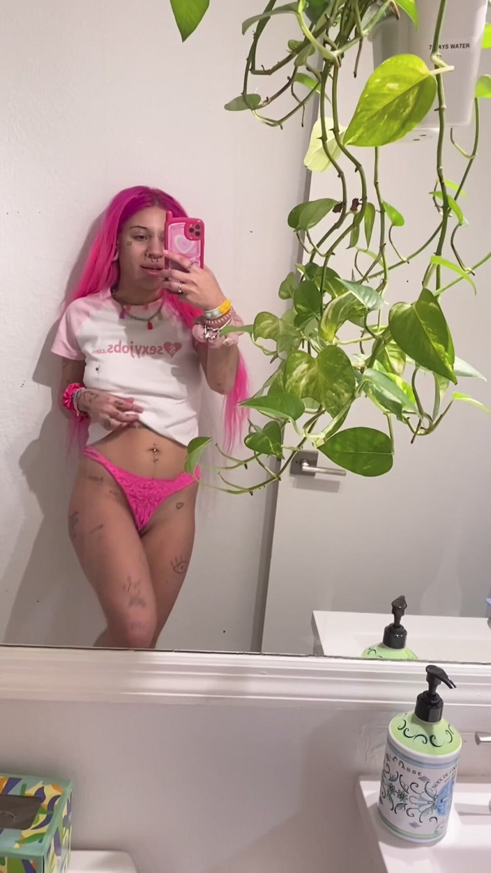 Nali Marie: Wedgie Girl offentlig rem rippar frontal wedgy tonåring hora slampig...