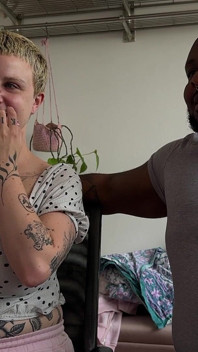 Urmărind filmele noastre porno, partea 1 - Lola Milk X Axel Reigns
