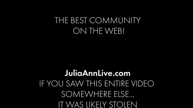 Julia Ann: Julia Ann Purple voorbinddildo