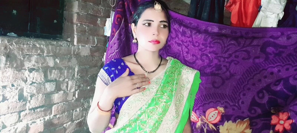 Renudbf: 그녀의 결혼 전에 처녀 인도 인도 인도 바비 따먹기 너무 열심히 하고 그녀에게 사정