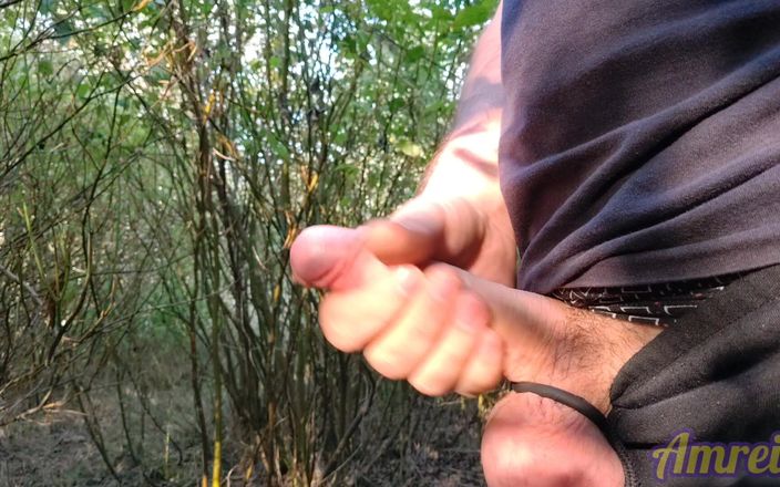 Amreis: 初めてカメラにおしっこをし、後で公園で絶頂!