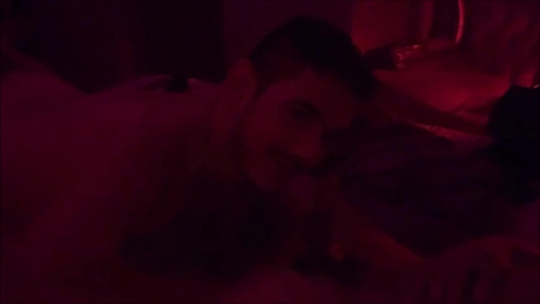 The-hook305: Cutie Str8 Gets a Nice Head in Bed