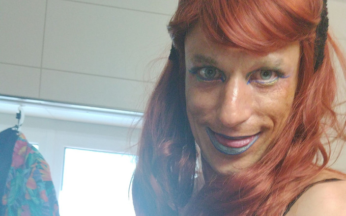 bisexnuemphe: Amateur CD Sissy Kurz Videos