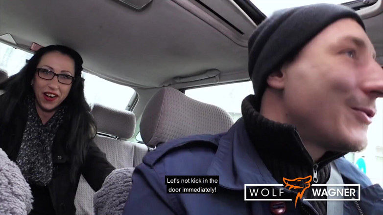 Wolf Wagner Com: Stella parkta domalarak sikiliyor ve ateşli döl yutuyor!