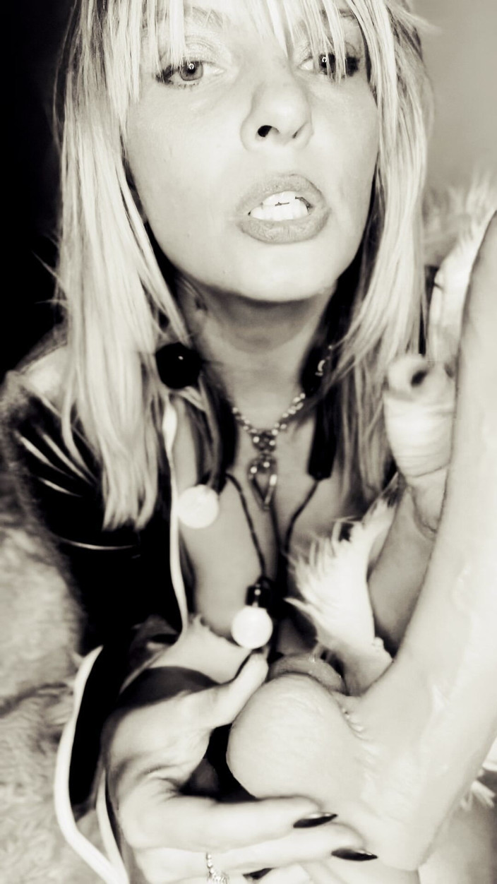 Whitneylane: सांता के लिए गायन और उसकी मुफ्त क्रिसमस रंडी होना