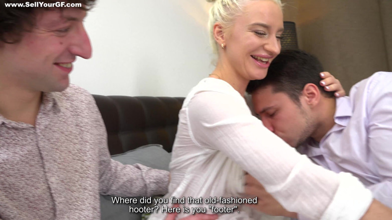 Sell Your GF: Муженек наблюдает, как трахается молодая жена