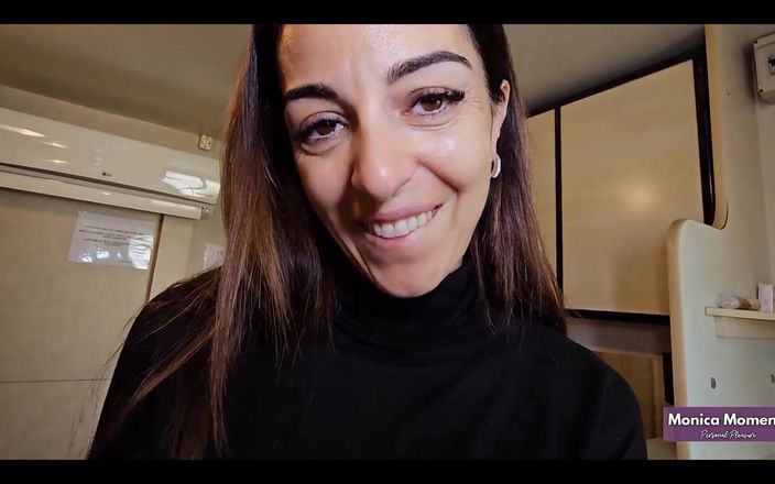 Ferrero anal experience: Maya čeká na velmi speciální kurýra. Monicamoments použijte kód Luca10 k...
