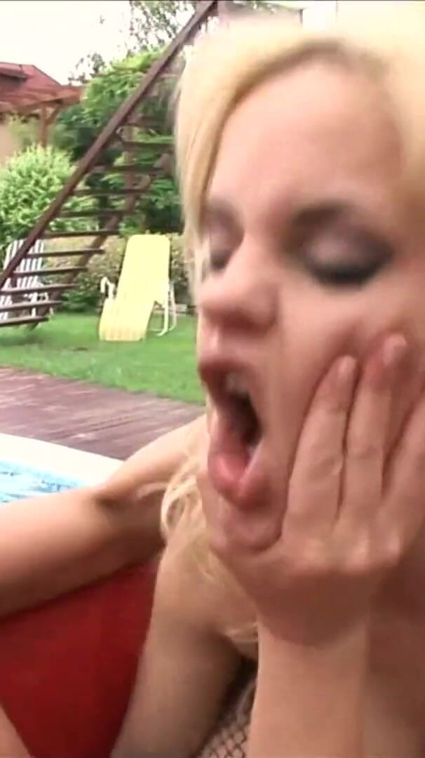 Two blondes with no brakes fuck a big hard cock (Sex All Together) Two blondes with no brakes fuck a big hard cock (Sex All Together)