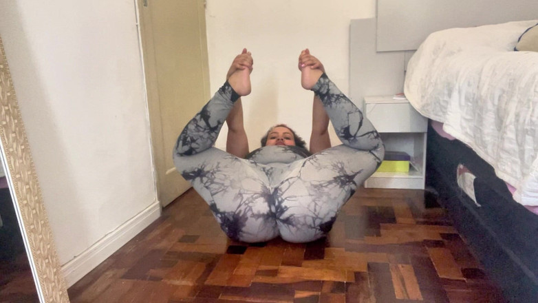 Cutiepiie Chubby: Rutinitas pagi wanita cantik besar, toilet dan yoga