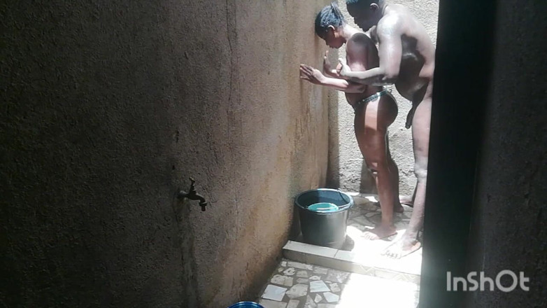 Pornsexlive: The Taste of Making Love in the Shower Is More...
