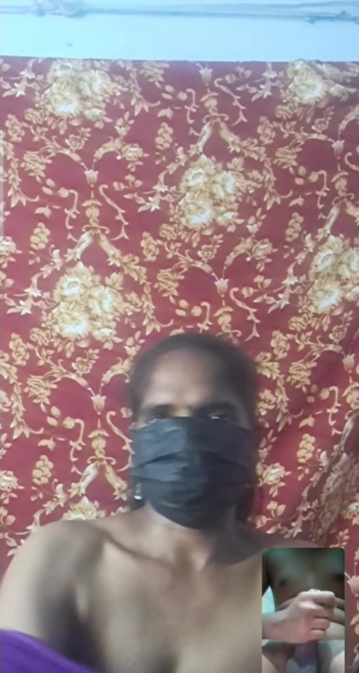 Jayaselvi: Coimbatore moster naken videosamtal