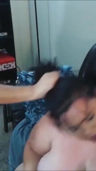 Bbw lotta tra donne che si spogliano