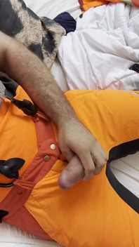 Lumberjack in Hivis Si Sega Il Suo Enorme Cazzo E Il Suo Enorme Cazzo E Il Suo Culto Muscolare