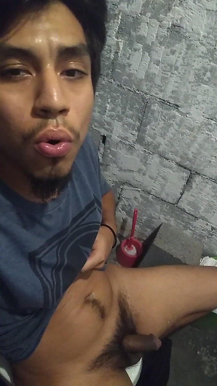 AlexAlejandro13: Wie viel glaubst du, misst mein schwanz?