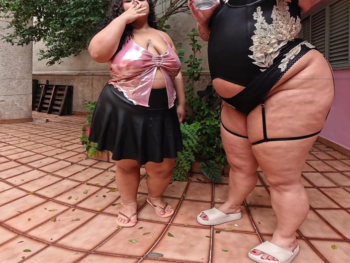 Pamela Panda VR: VR Smoking Girl Pri Melancia &amp; Pamela Panda