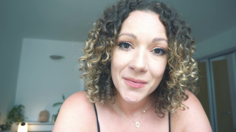 Sasha Curves: Giantess' Date Goes Missing
