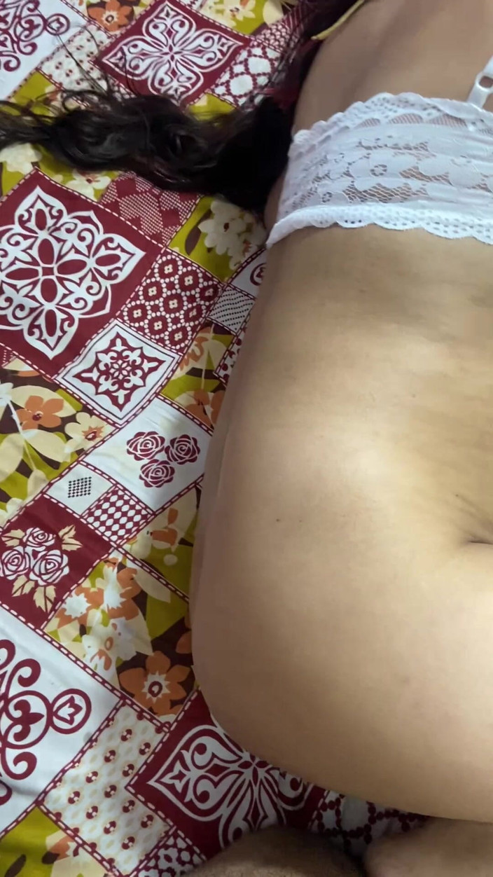 Sexy sonam studio: Je baise la femme de mon meilleur ami