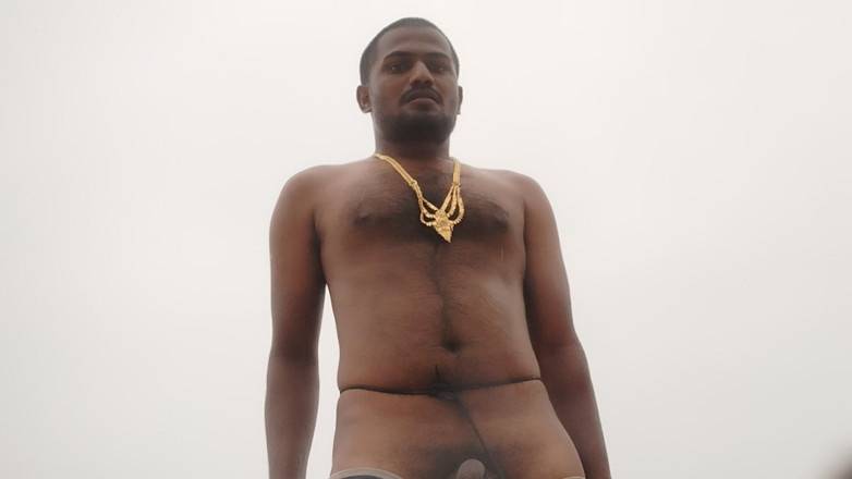 KUMBHA MANOJ KUMAR: Xhard se transformă în scene sexy gay de aur în relație