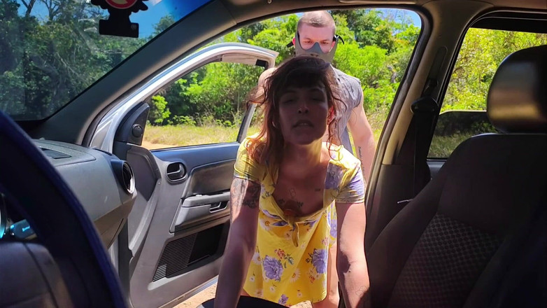 Carmona's films: Paar geht an Halloween camping und seine frau wird am...